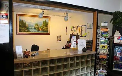 Travelers Inn & Suites