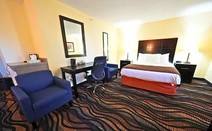 Rock Island Inn & Suites Streator , IL
