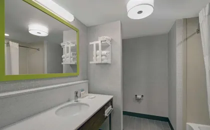 Hampton Inn & Suites Syracuse Dewitt