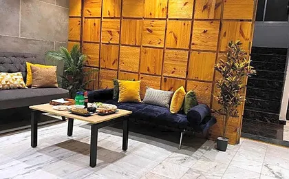Divine Inn Hotel Near Rajouri Garden Main Market