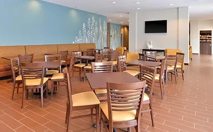 Sleep Inn & Suites Meridian - Bonita Lakes
