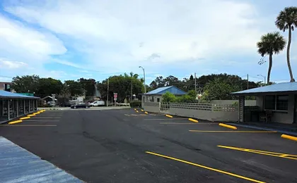 Three Oaks Motel - Titusville
