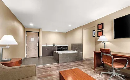 Comfort Inn & Suites Beaverton - Portland West