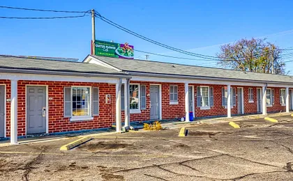 Adams Inn