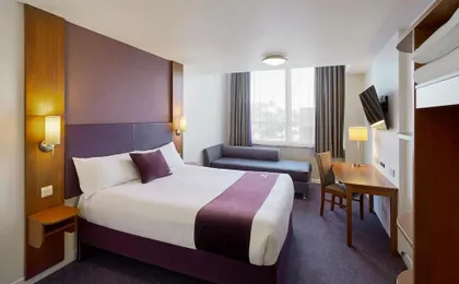 Premier Inn Glasgow East Hotel