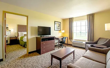 Cobblestone Hotel & Suites - Paxton