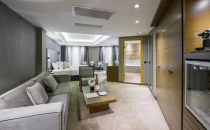 Junior Suite in Thessaloniki