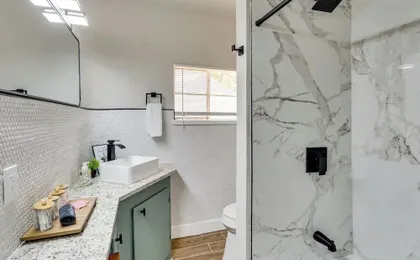4 Mi to Fort Sill: Modern Home w/ Private Yard