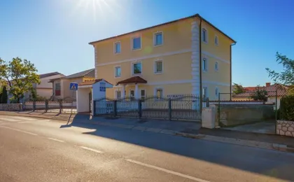 Comfortable Apartment in Crikvenica Croatia with Hot Tub