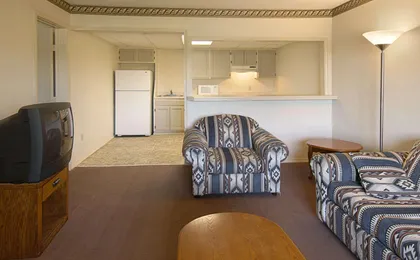 Travelodge by Wyndham Tulsa