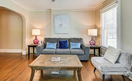 Easy Access to Uptown & Sports! Charlotte Duplex