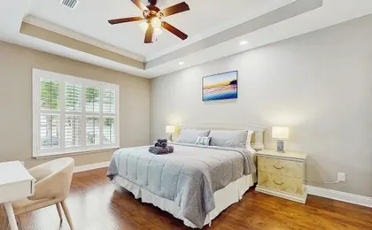 2 Mi to Beach! Group-friendly Navarre Getaway