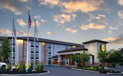 Super 8 by Wyndham Mount Laurel