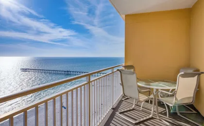 Beachfront 3bdr Private Beach Access, Ocean Views, Gym Sunscape by Avantstay