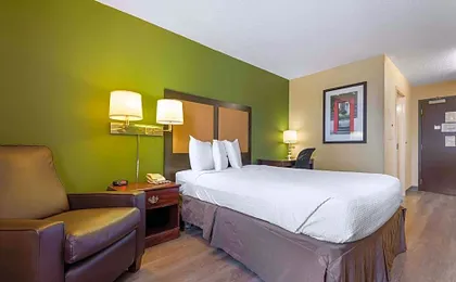 Studio 6 Corporate Extended Stay Buffalo Amherst NY