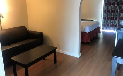 Red Roof Inn & Suites San Angelo