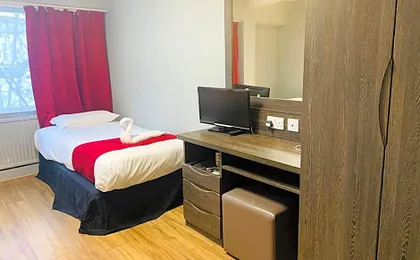 Lily Hotel