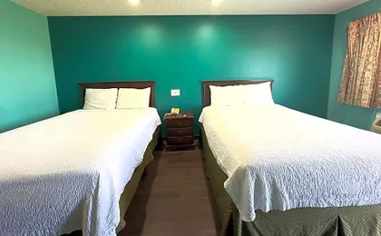 Razorback Inn