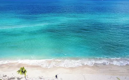 Walk to Hollywood Beach: Luxury Family Getaway!