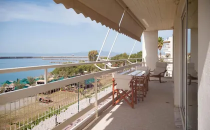 Seafront Apartment Grace