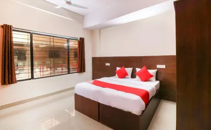 OYO The Royal International Hotel