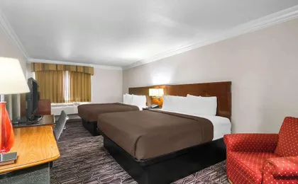 Surestay Plus Hotel by Best Western Benbrook Ft Worth