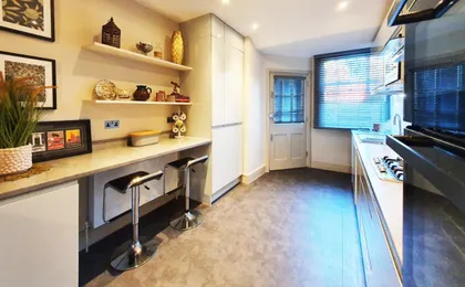 St Paul's Studios Apartment