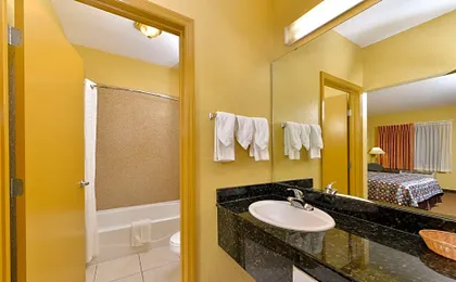 Americas Best Value Inn Starke