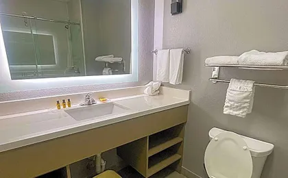 Comfort Suites Seabrook - La Porte - Kemah