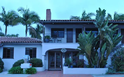 Casa Del Mar Inn