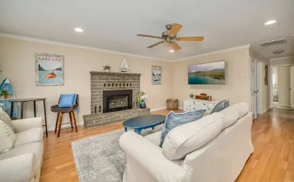 846 Stanford 3 Bedroom Home