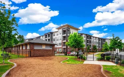 Landing Furnished Apartments - Central West End