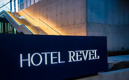 Hotel Revel