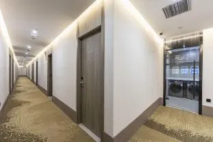 Hanting Hotel Shanghai Xujiahui Stadium Metro Station