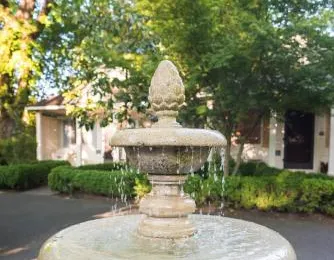 Cottage Grove Inn
