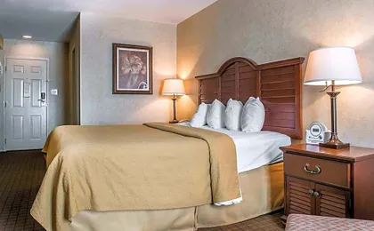 Quality Inn Pittsburgh Airport
