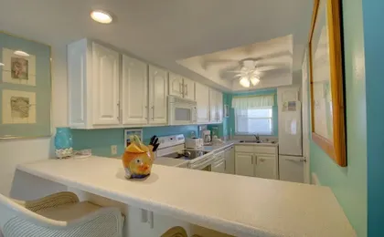 433 El Matador - Two Bedroom - Condo