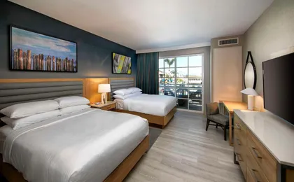 Inn at the Pier Pismo Beach, Curio Collection by Hilton