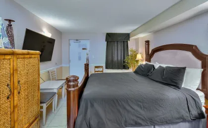 Boardwalk Beach Resort by Elliott Beach Rentals