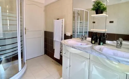 Palais Massena - Easy Home Booking