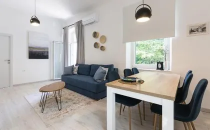 *** Lounge terrace apartment with the harbour view / city centre ***