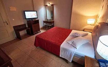 Exis Hotel