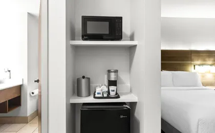 Holiday Inn Express Hotel & Suites Savannah - Midtown