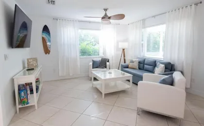 Hutchinson Island Beach Retreat | Pets Welcome