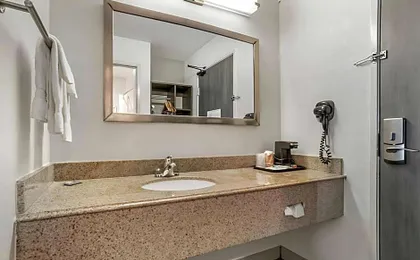 Country Inn & Suites by Radisson, Montgomerty East I-85