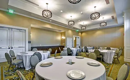 Hampton Inn & Suites Charleston Airport