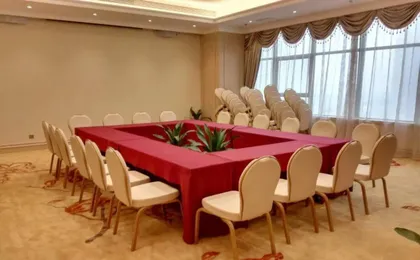 Vienna Hotel (Chongqing Shapingba Sanxia Square)