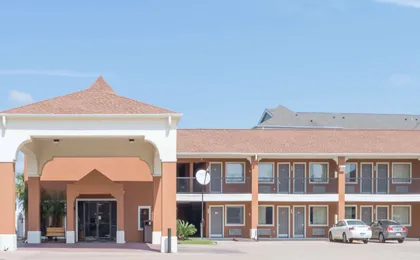 Days Inn by Wyndham Sulphur LA