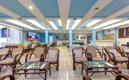 Anixis Hotel & Apartments