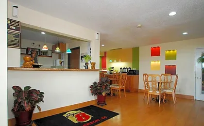 Super 8 by Wyndham Anderson/Clemson Area